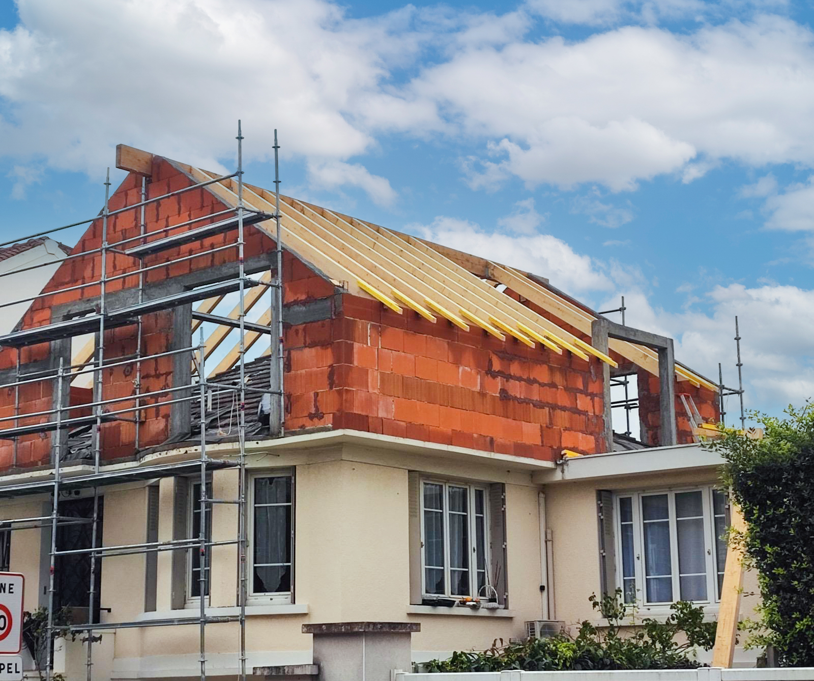 Côté Toit : Artisan Charpentier, Couvreur, Cordiste Côté Toit : Artisan Charpentier, Couvreur, Cordiste